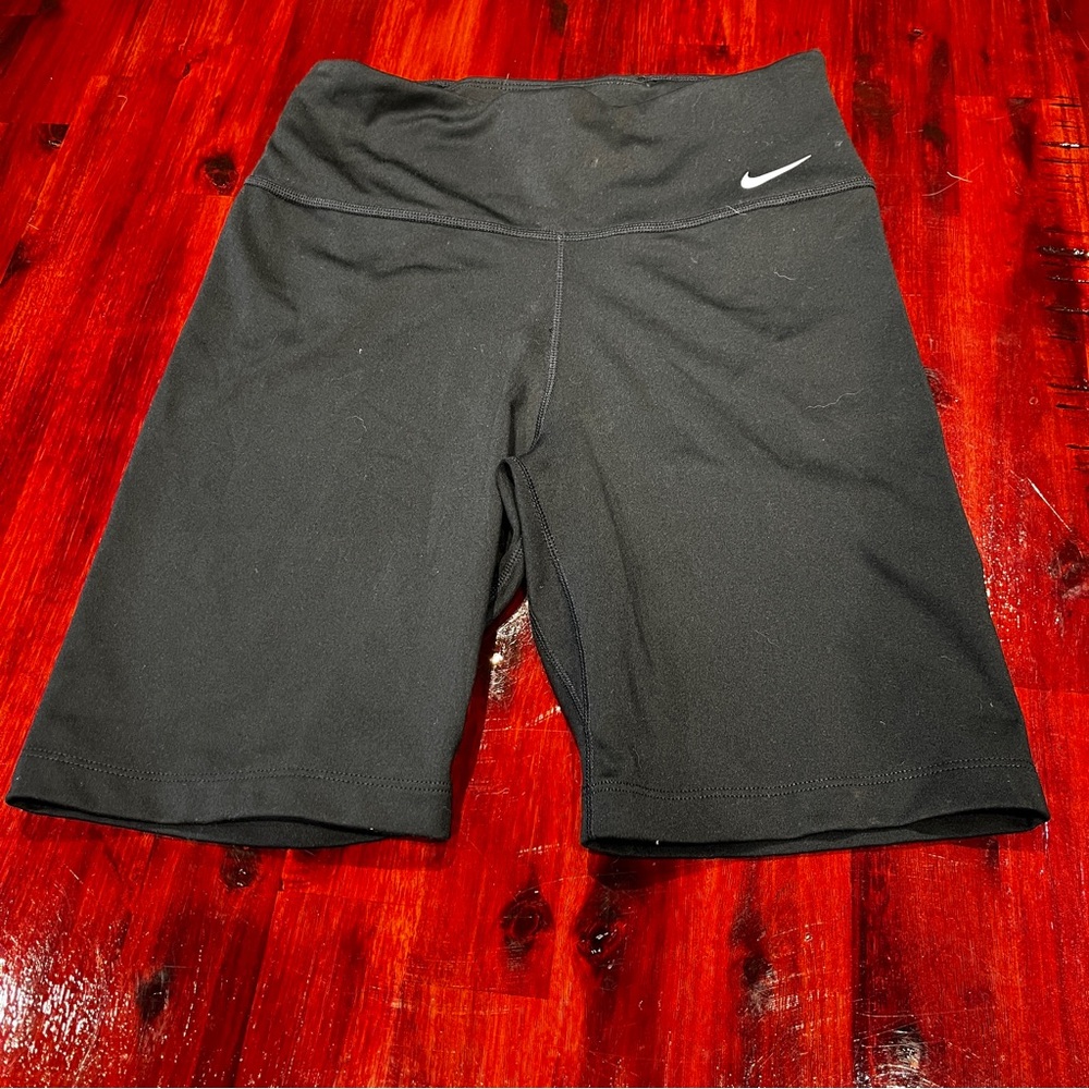 Nike Women's Black Dri Fit High Rise Bike Shorts, XS